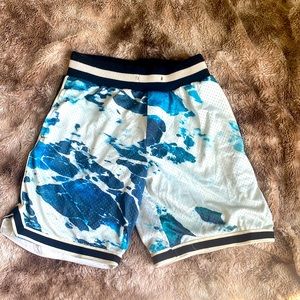 MNML wave print athletic shorts